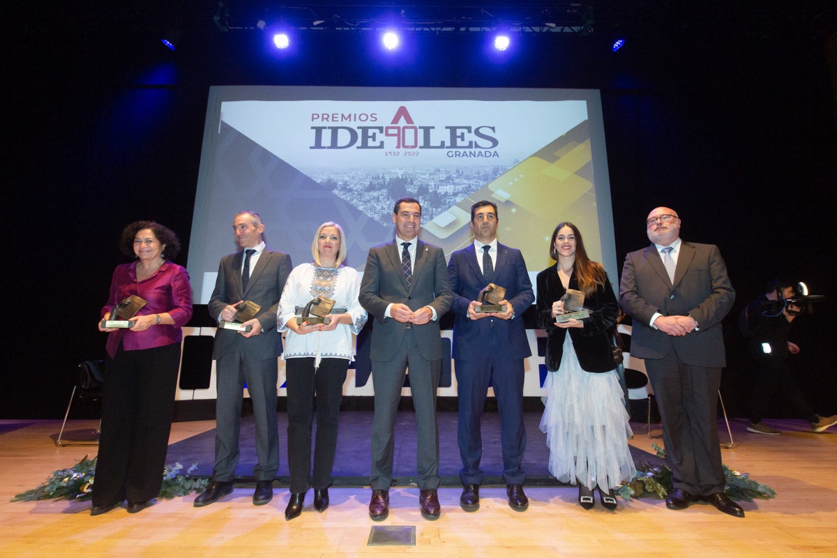 Los granadinos más destacados del año recibieron su reconocimiento en el Palacio de Congresos de la capital