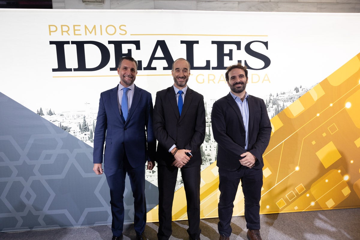 El Palacio de Congresos acoge la entrega de los galardones a los granadinos más destacados del añov