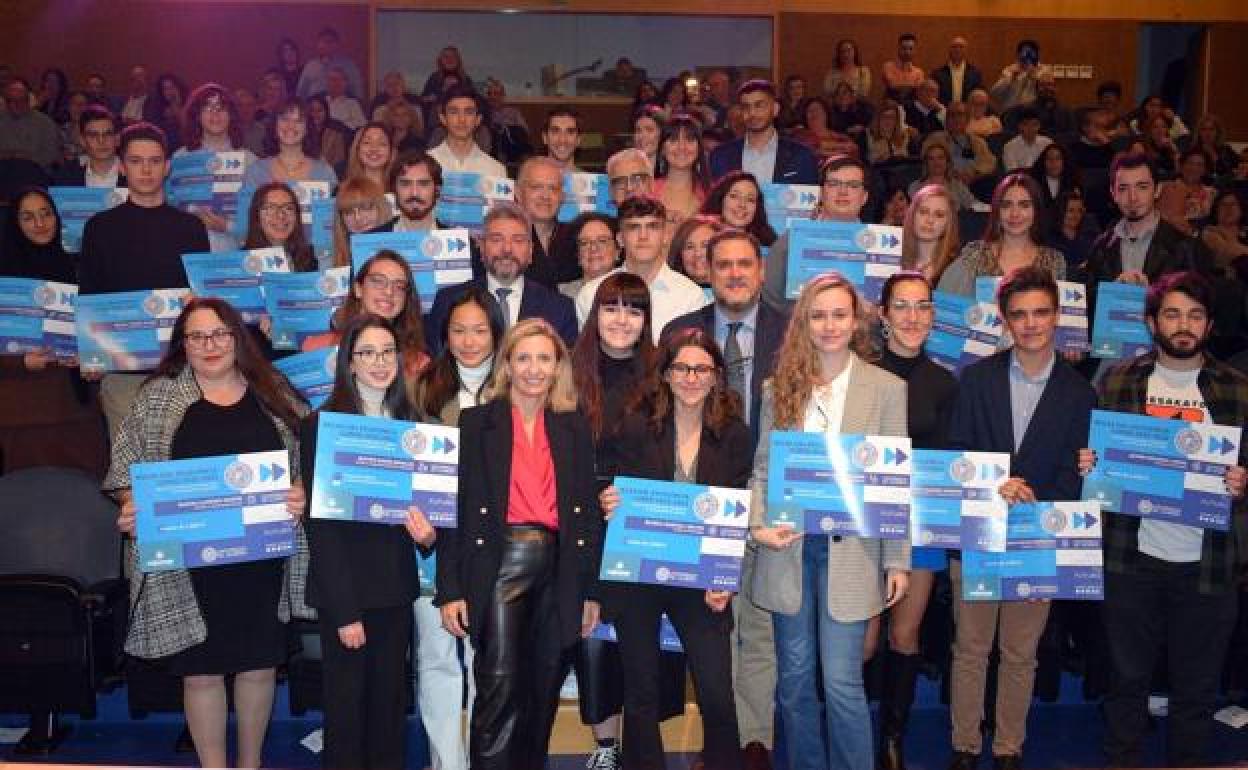Acto de entrega de las Becas Excelencia por parte de la Universidad de Almería. 