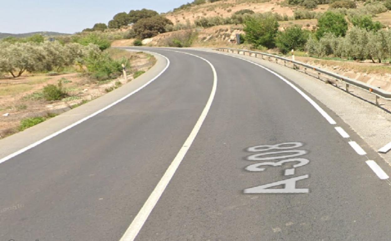 Cuatro heridos evacuados al hospital tras un choque frontal en Iznalloz