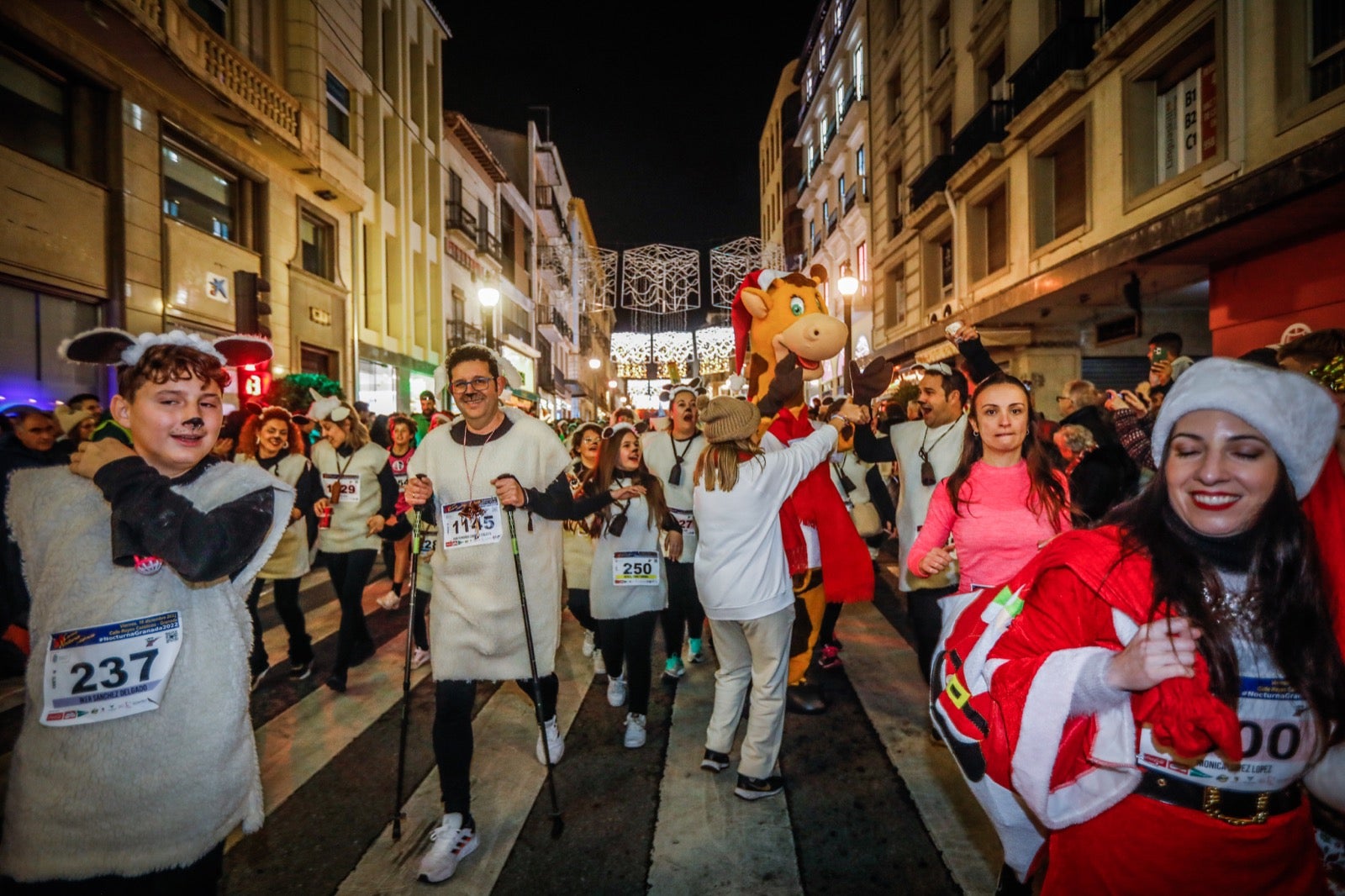 Carrera Nocturna de Disfraces de Granada. 