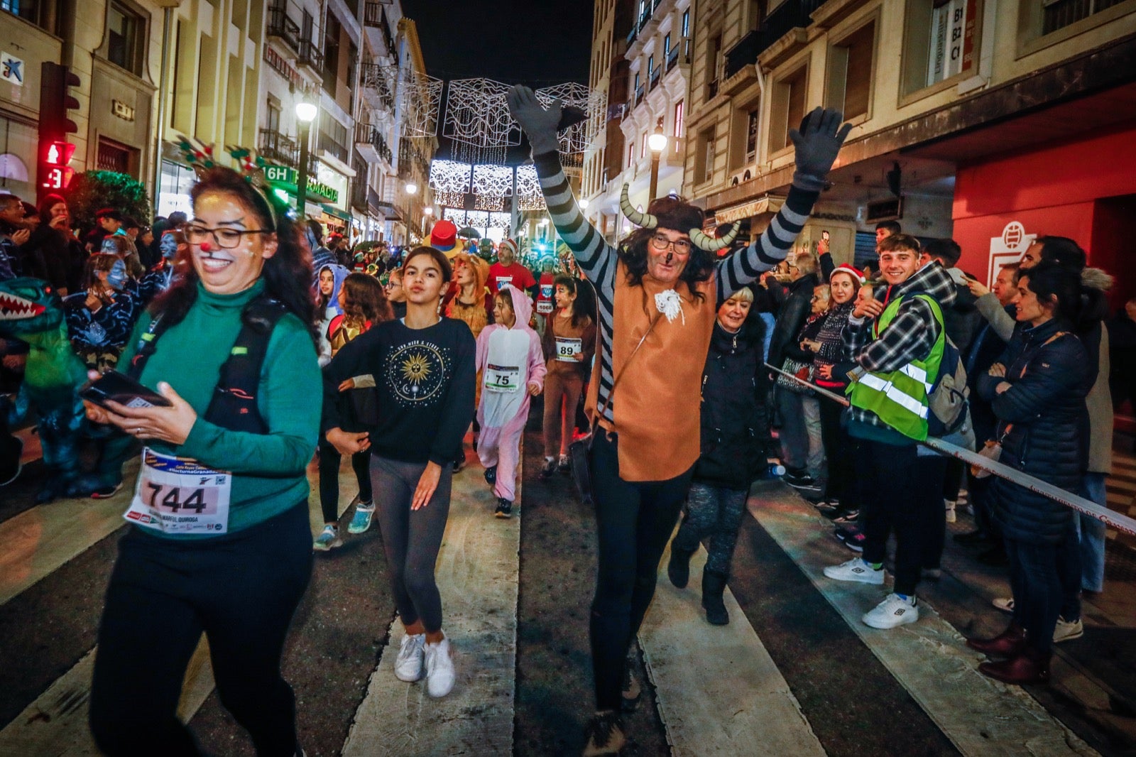 Carrera Nocturna de Disfraces de Granada. 