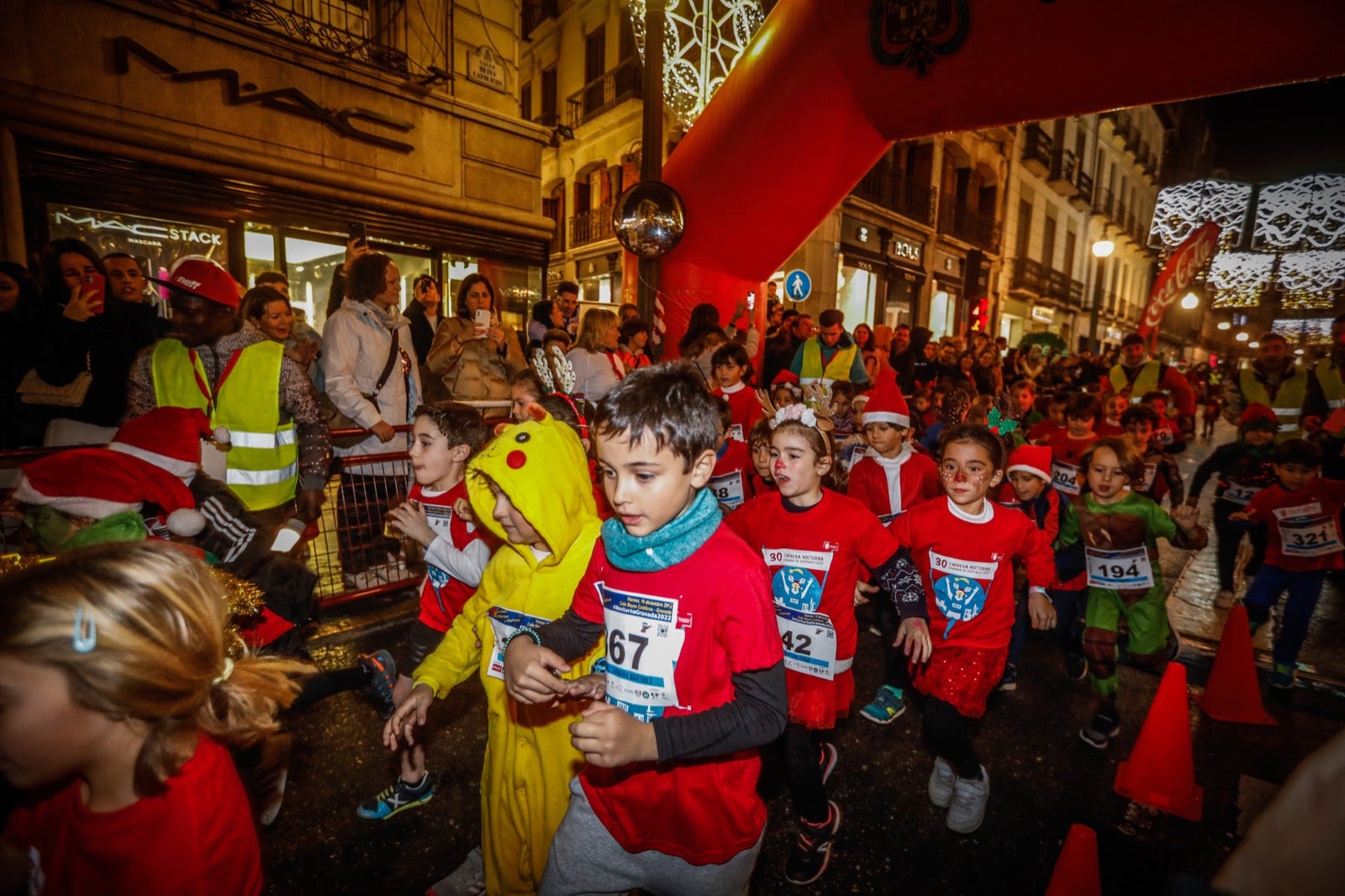 Carrera Nocturna de Disfraces de Granada. 