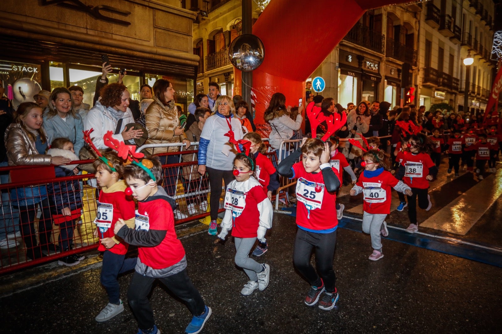 Carrera Nocturna de Disfraces de Granada. 