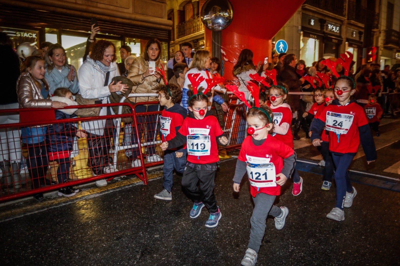 Carrera Nocturna de Disfraces de Granada. 