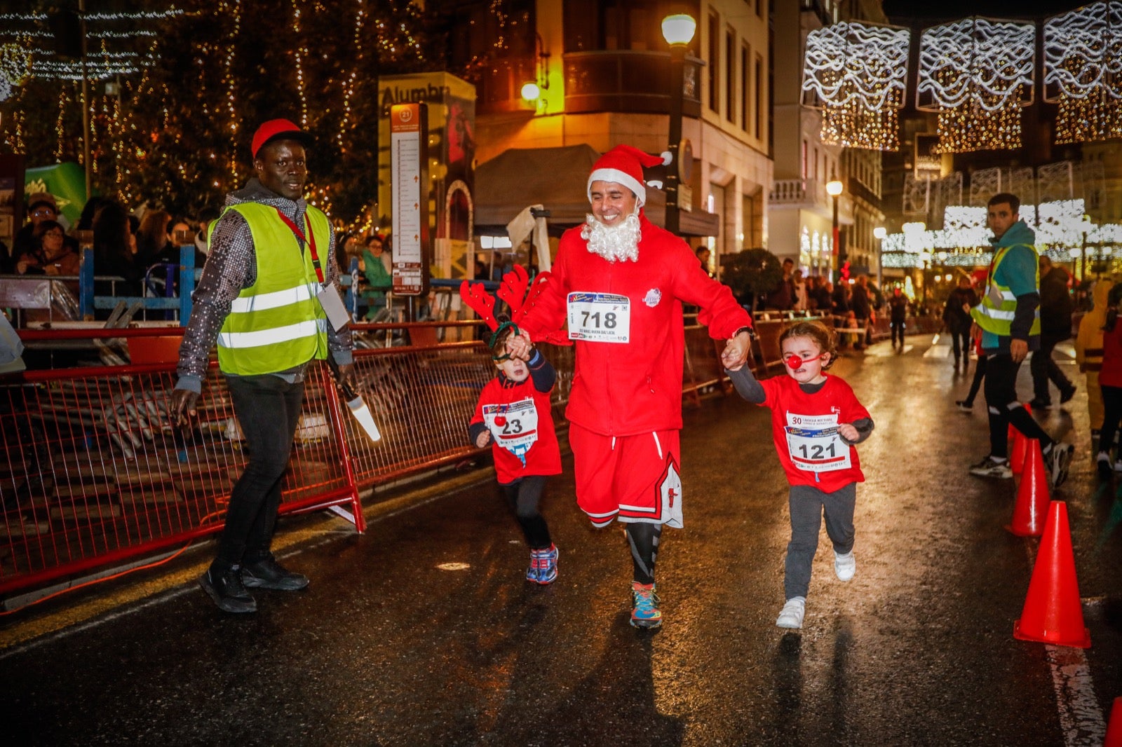 Carrera Nocturna de Disfraces de Granada. 
