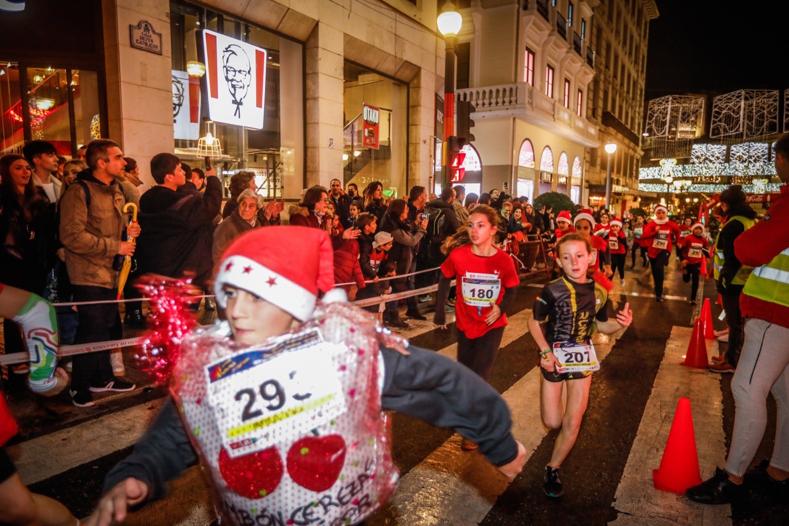 Carrera Nocturna de Disfraces de Granada. 