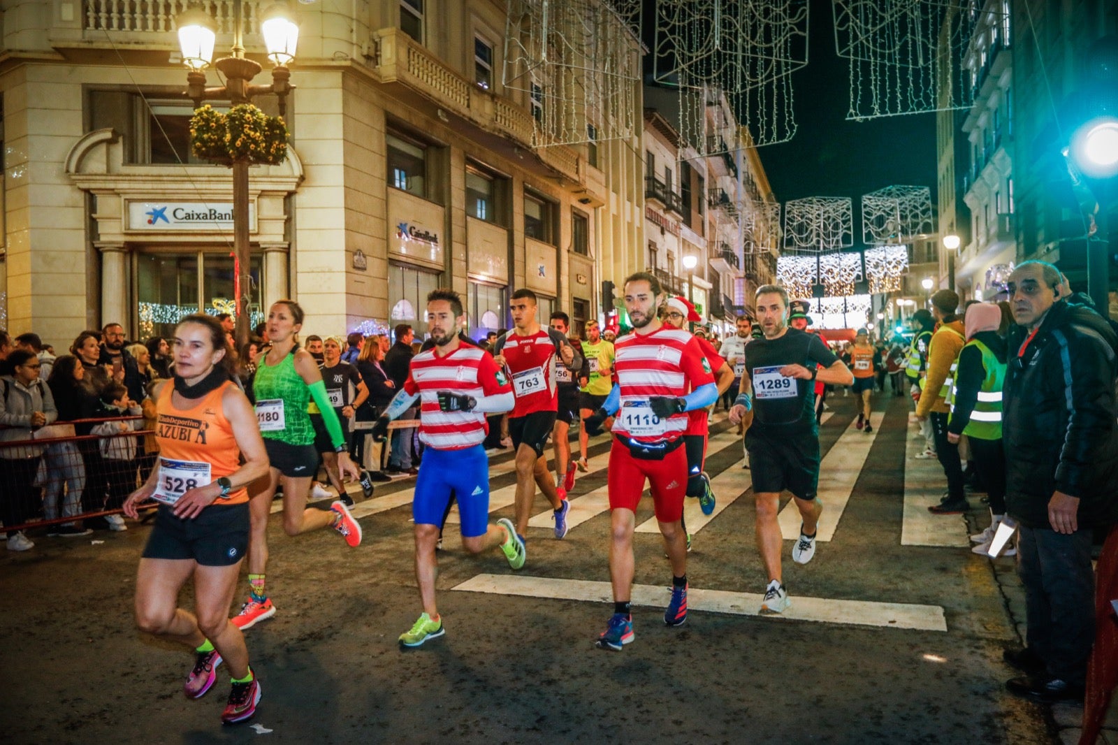 Carrera Nocturna de Disfraces de Granada. 