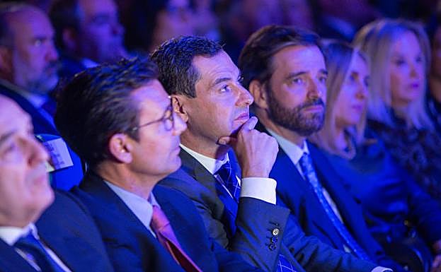 El presidente de la Junta, Juanma Moreno, presidió el acto de entrega de premios. 