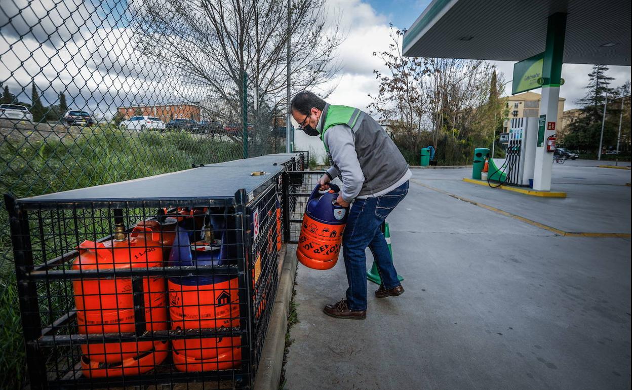 Repsol lanza un descuento en el precio de la bombona de butano: ¿cómo  conseguirlo?