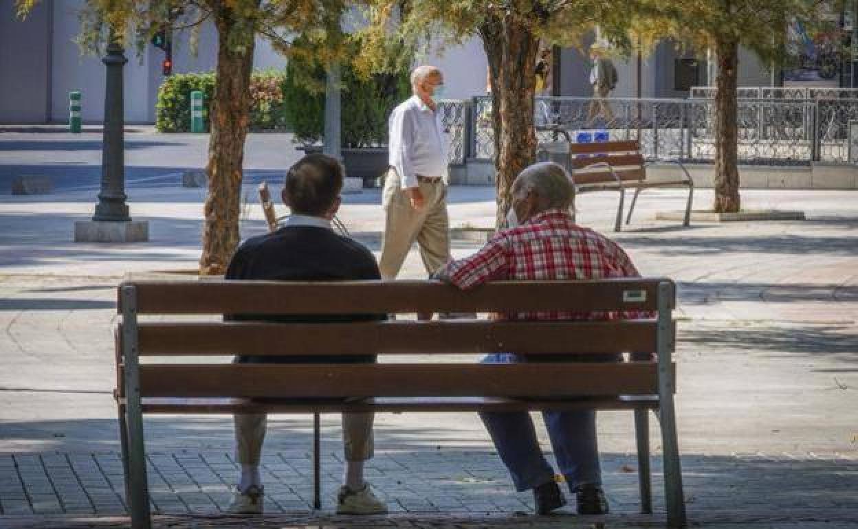 Estos son los jubilados que cobrarán 100 euros más al mes en 2023.