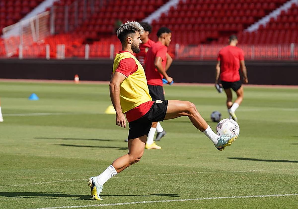 Arnau Puigmal confía en las armas del Almería para derrota a un Barça al que le tiene ganas.