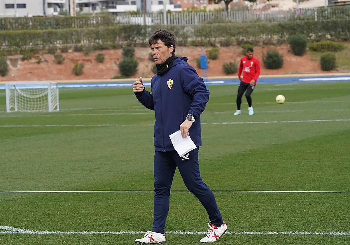 Rubi confía en sus jugadores y en mejorar la imagen de Girona ante el Barça.