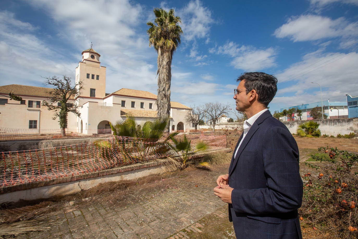 Dentro de Cetarsa, el edificio dormido de Granada
