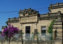Fachada de la Casa de Piedra de Porcuna.