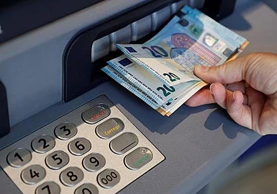 Nuevas cuantías del paro en 2023: ¿cuánto me queda si cobro 1.200 euros al mes?