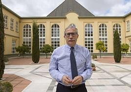 Joan Carles March en la sede de la EASP, en Granada.