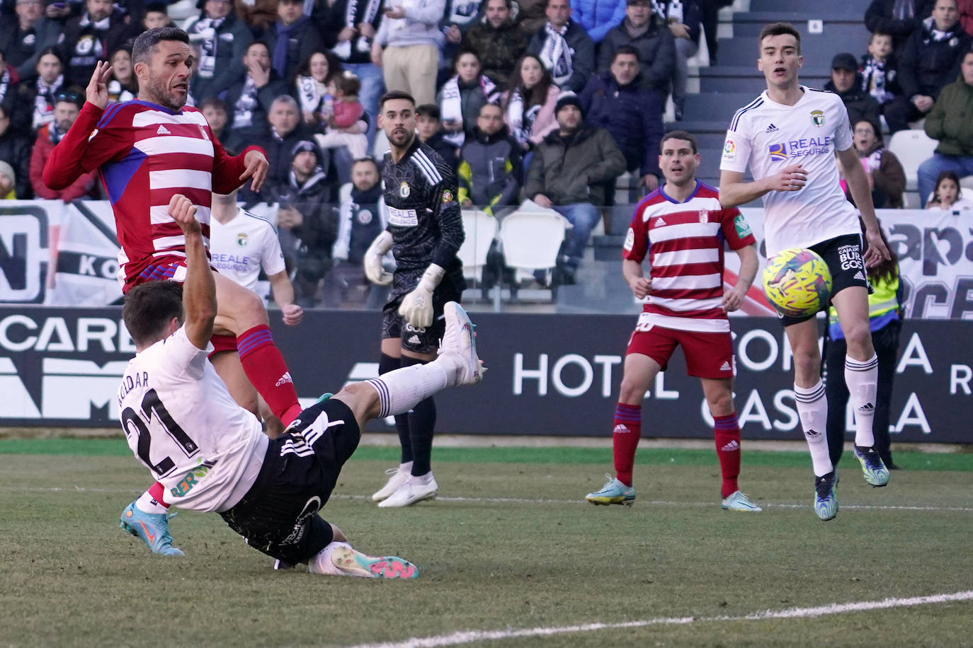 El Burgos-Granada, a pie de campo