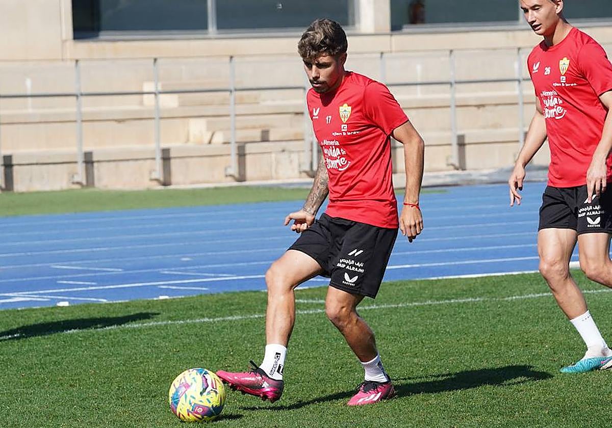 Pozo quiere que el Almería gane en Sevilla para demostrar que se puede y que él vale.