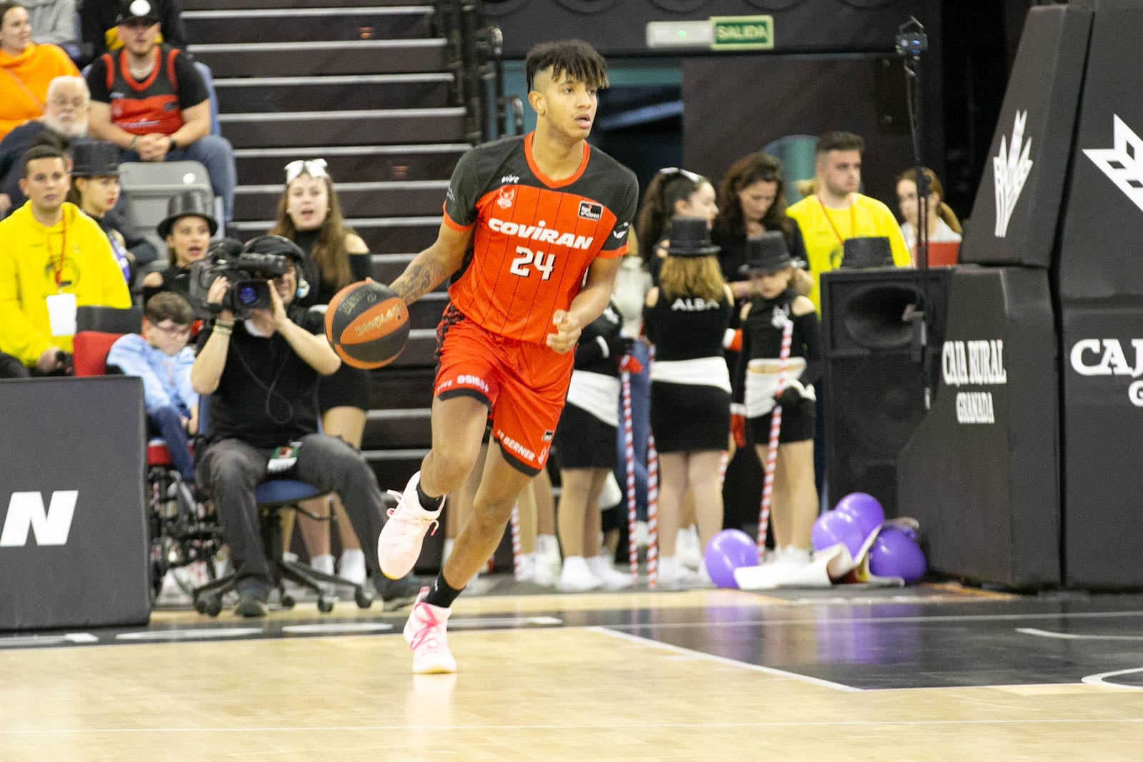 Las imágenes del Covirán Granada - Gran Canaria