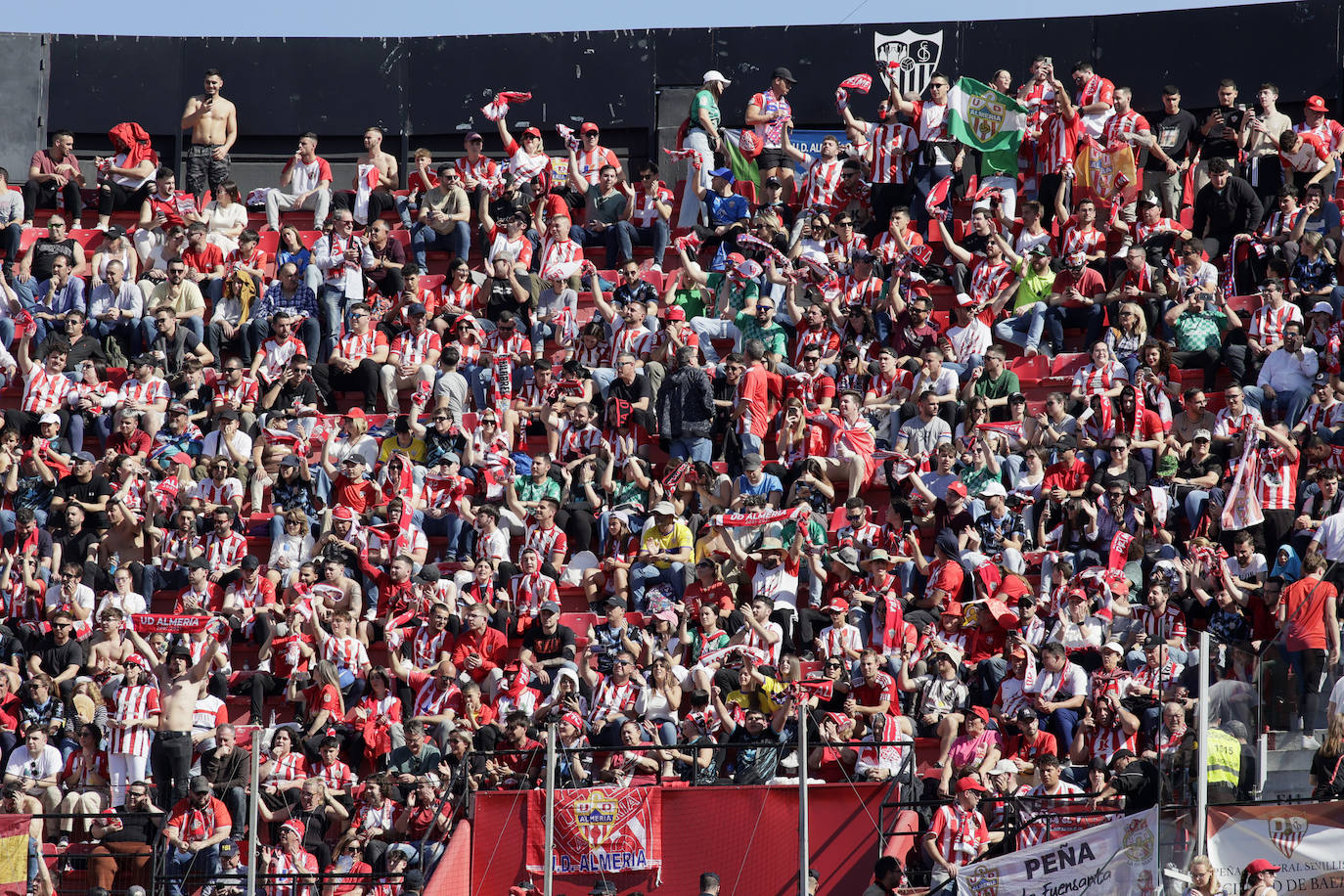 Las imágenes de la derrotas del Almería ante el Sevilla