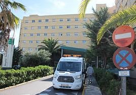 Exterior del Hospital Torrecárdenas de Almería.