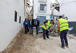 Trabajos que se están acometiendo en las calles Bernardo López y Flamenco de Quesada.