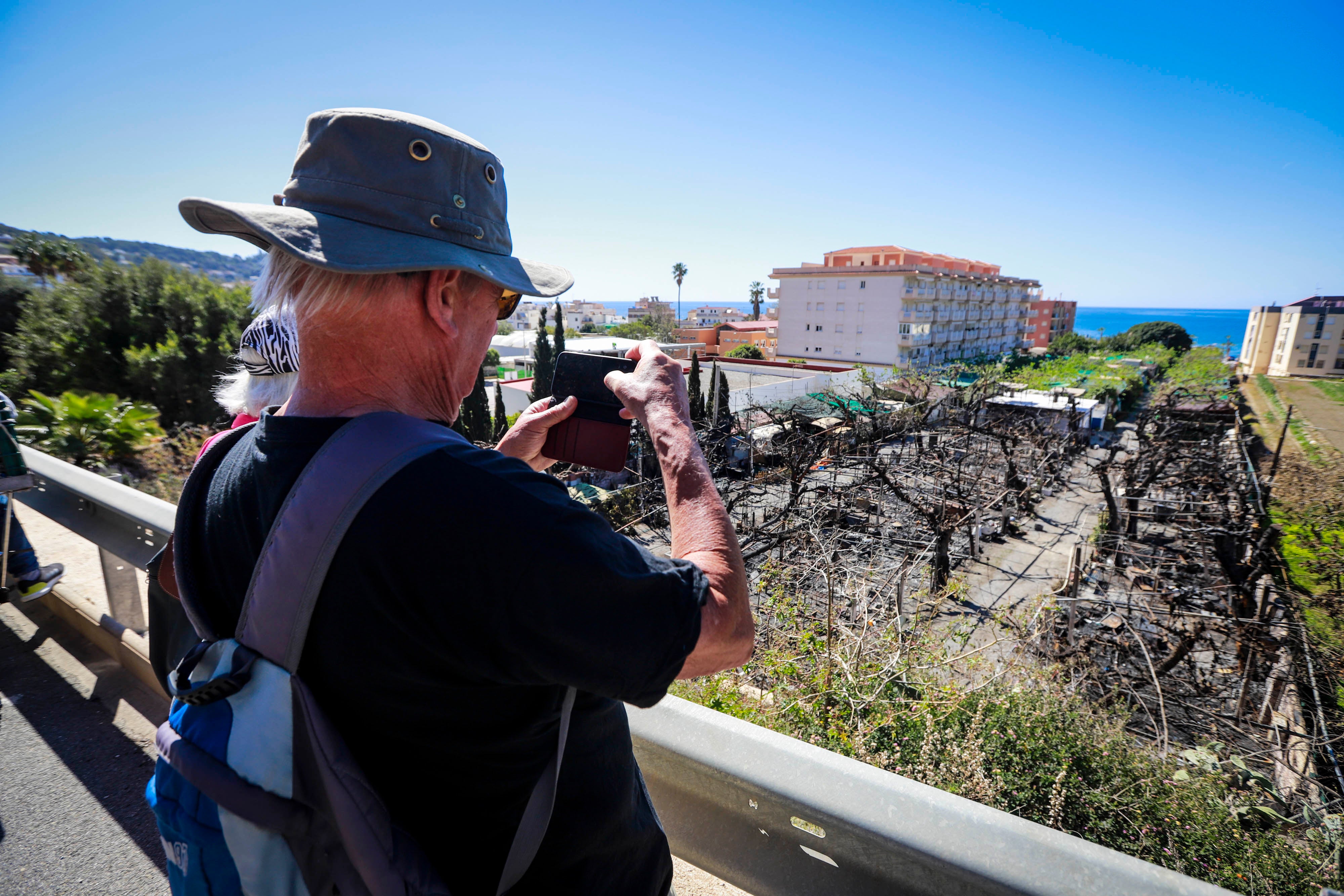 Así ha quedado el camping de La Herradura tras el incendio