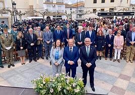 Autoridades y reconocidos en La Guardia de Jaén este sábado.