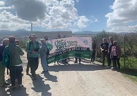 Manifestación contra una de las VAU que pasa por la Zubia.