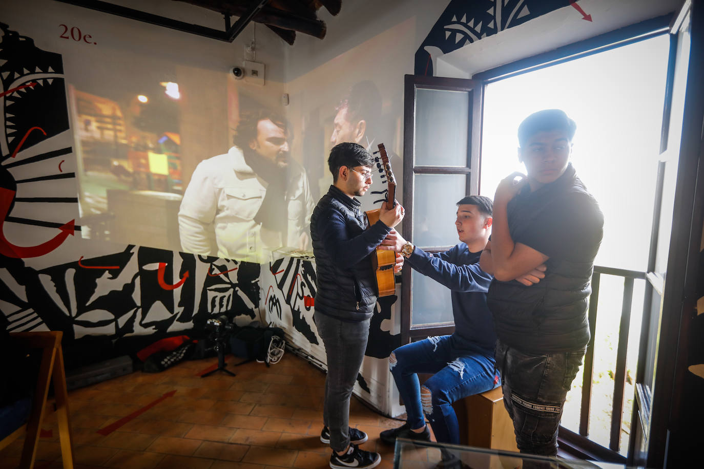 Imagen secundaria 1 - Momentos del rodaje. 