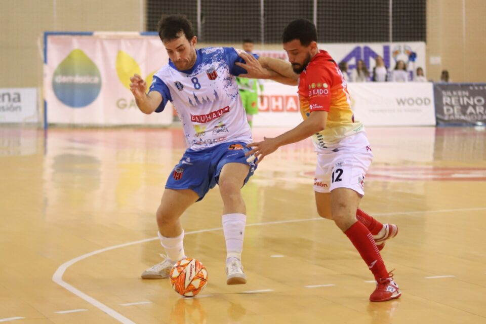 Inagroup El Ejido recibe en Zaragoza un cruel golpe en su lucha por el ascenso