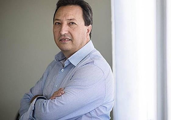 «Hace falta construir una segunda desaladora en el Poniente»