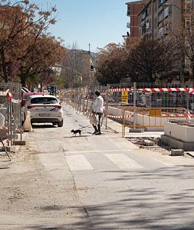 Imagen secundaria 2 - Obras en la plaza de la Unidad y la carretera de Málaga.