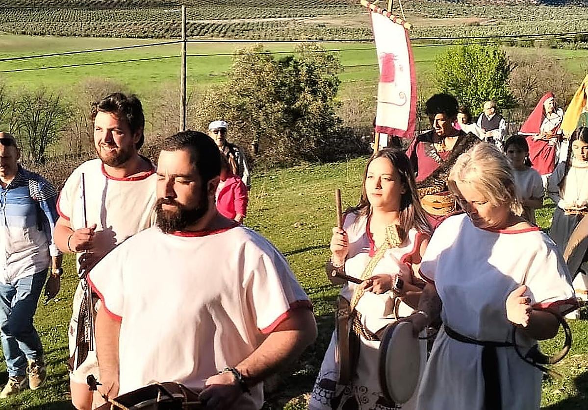 Peregrinación a la Cueva de la Lobera.