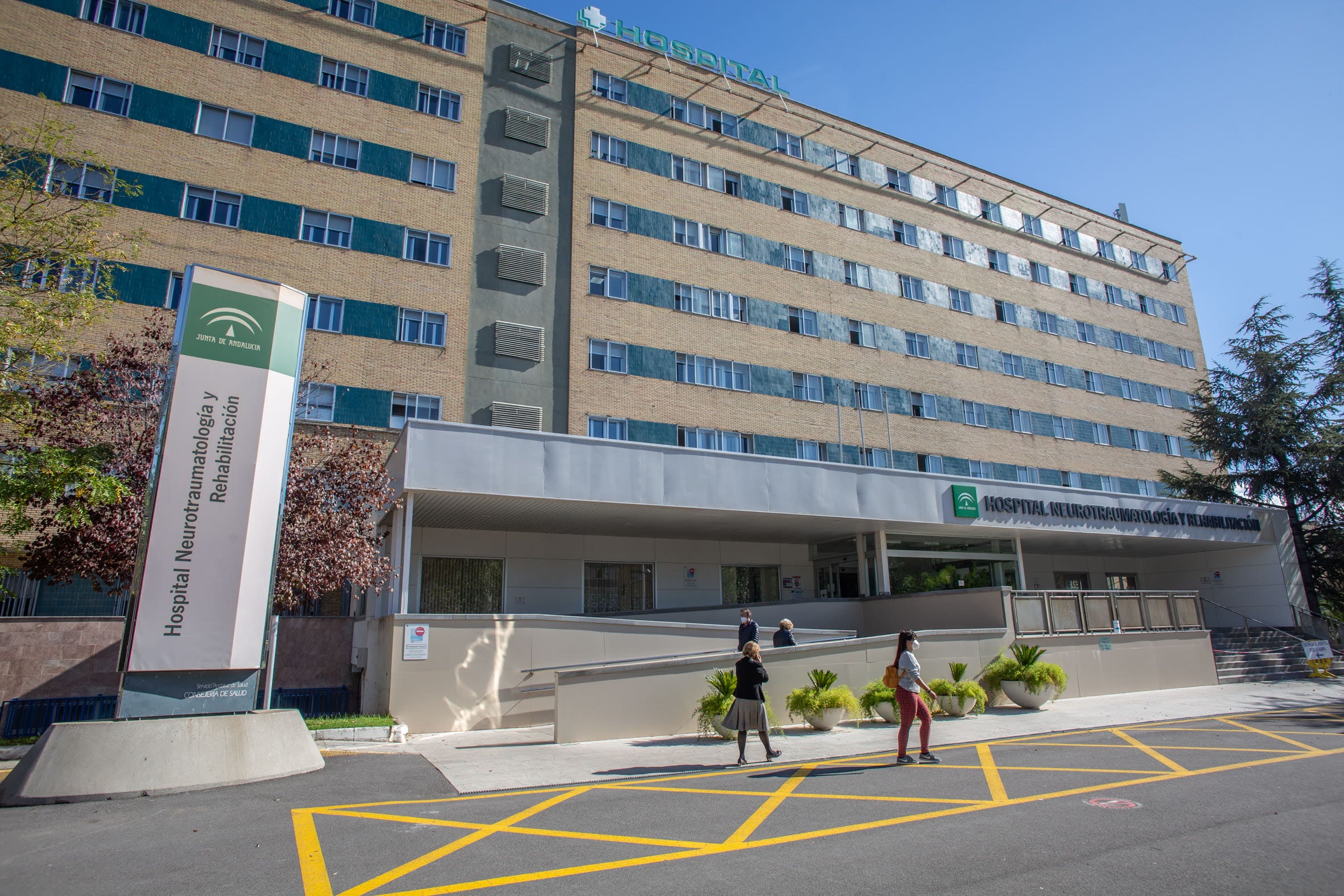 Hospital de Neurotraumatología, donde ha sido ingresada la mujer herida en el accidente