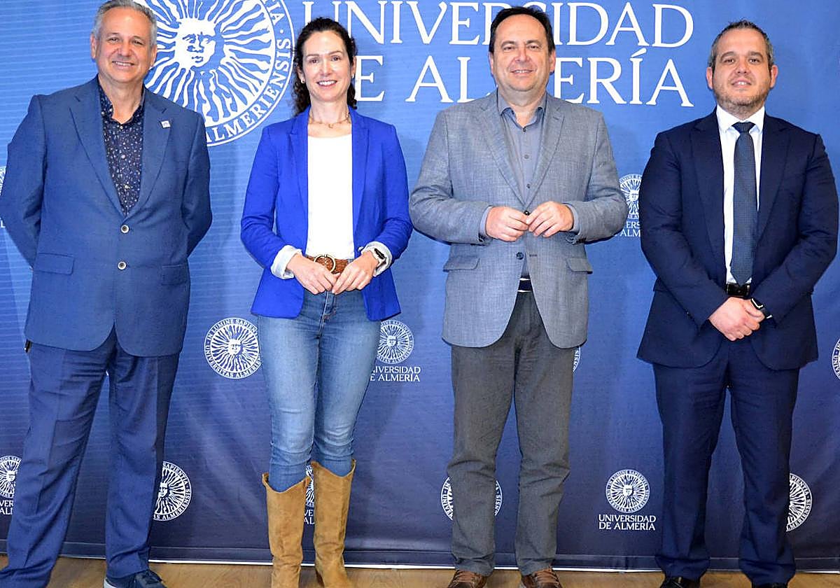Acto de presentación de ayudas al emprendimiento de la Universidad de Almería.