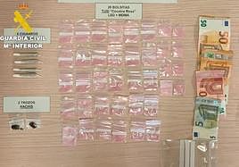 Sorprendida en las inmediaciones de una discoteca de La Zubia traficando con cocaína rosa y MDMA