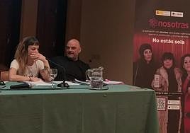 Presentación de la nueva app creada por In Género para ayudar a personas dedicadas a las prostitución.