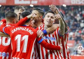 Cristo celebra un gol en El Molinón.