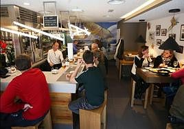 National Geographic señala los siete mejores sitios para tapear en Granada.