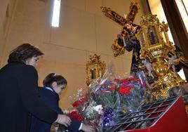 Ofrenda floral a Nuestro Padre Jesús.