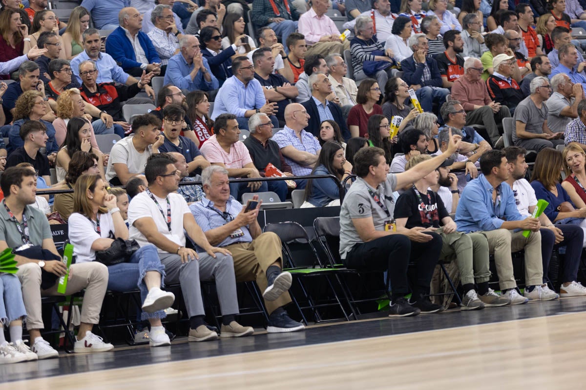 Encuéntrate en la grada del Palacio en el Covirán-Unicaja