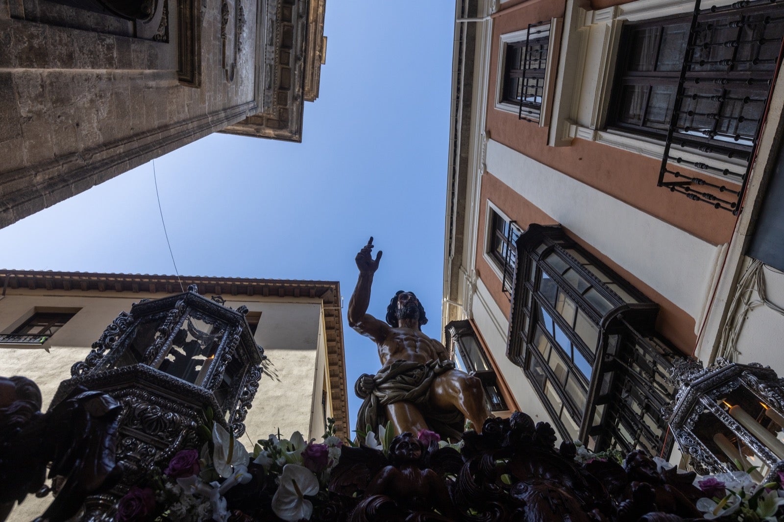 El Resucitado de Regina Mundi, uno de los broches de la Semana Santa granadina