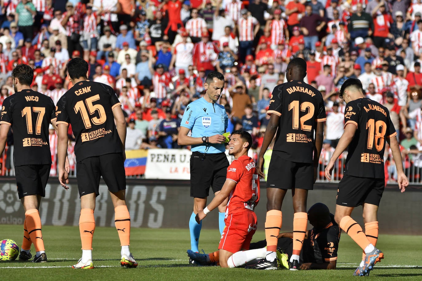 El Almería-Valencia, a pie de campo
