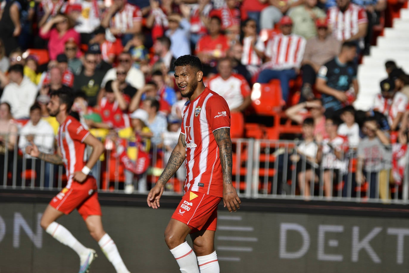 El Almería-Valencia, a pie de campo