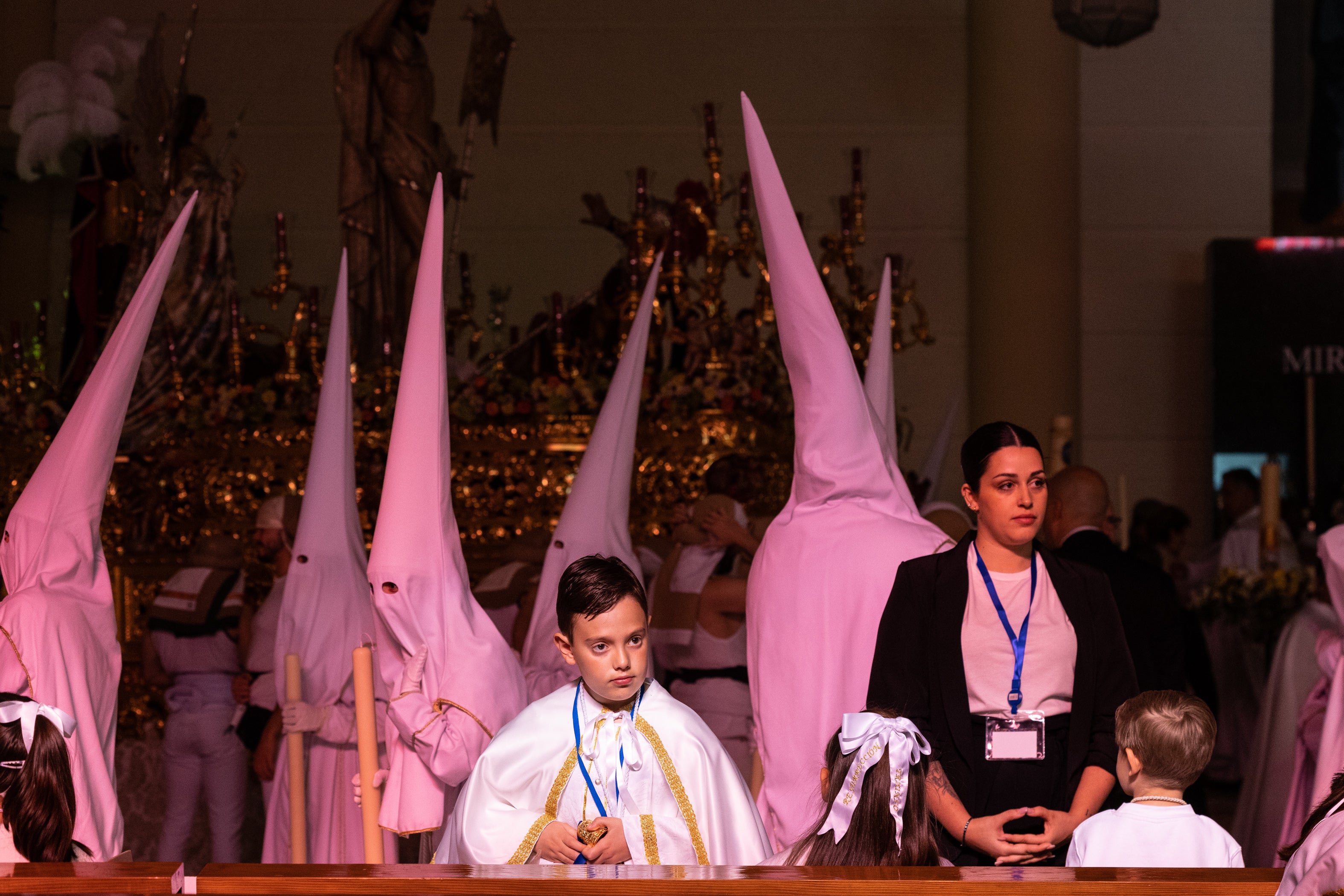 La hermandad deNuestro Señor de la Resurrección y la Virgen Triunfo.