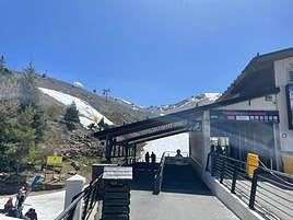 El telecabina Al-Andalus, ayer domingo en su último día de vida.