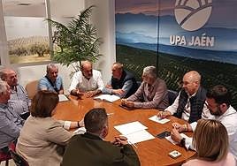 Reunion con comunidades de regantes de municipios a los que nutre el Guadalbullón.