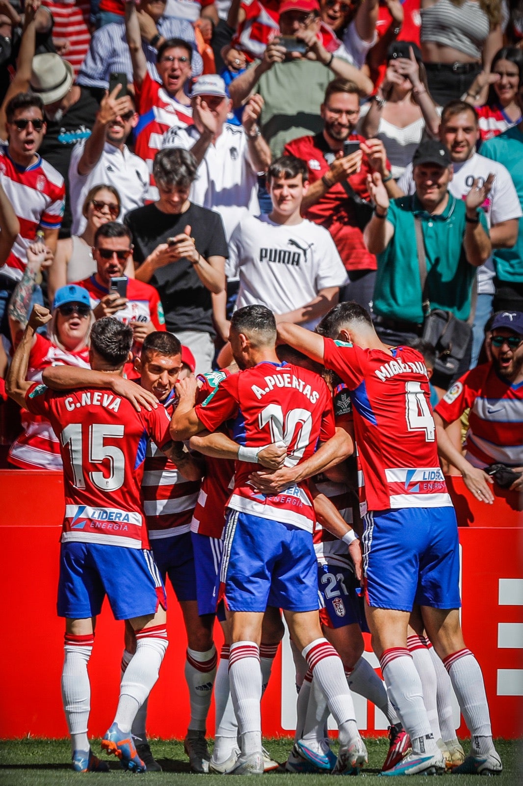 El triunfo del Granada ante Las Palmas, a ras de césped